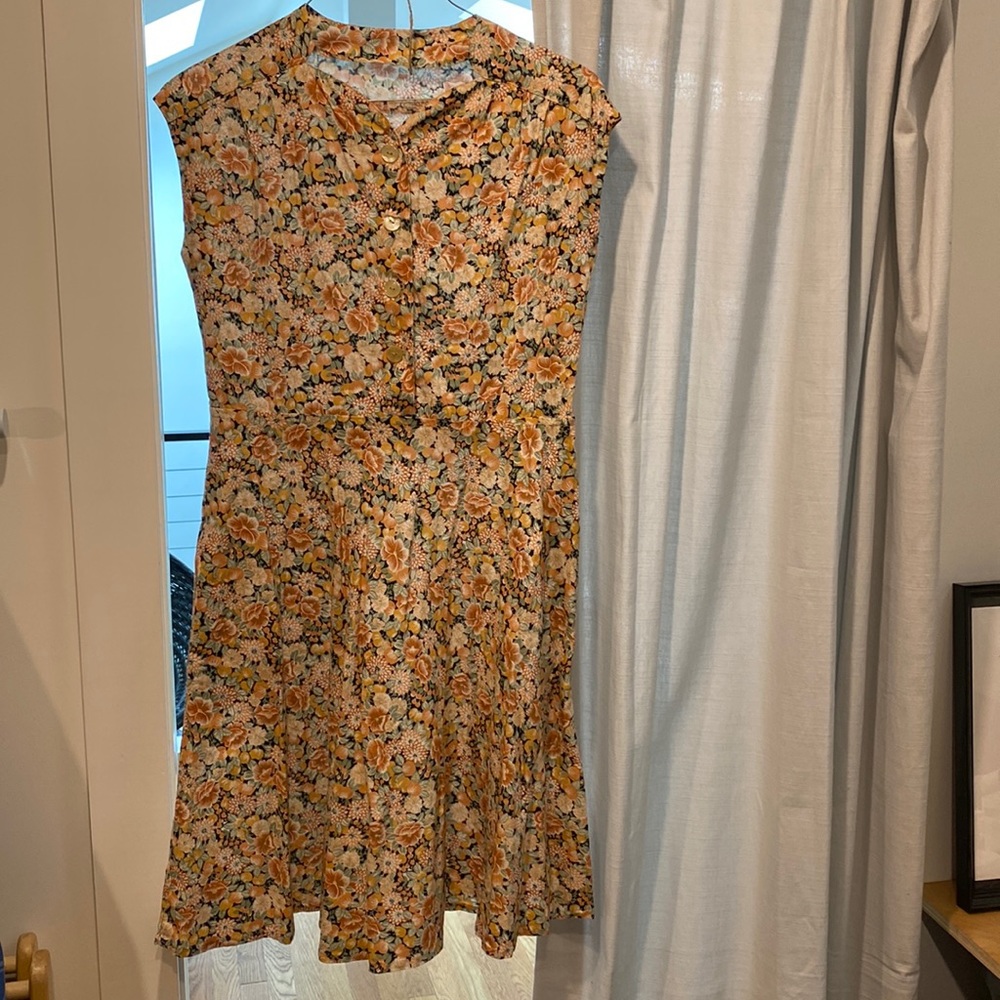 Vintage fall floral dress - size 6 or 8